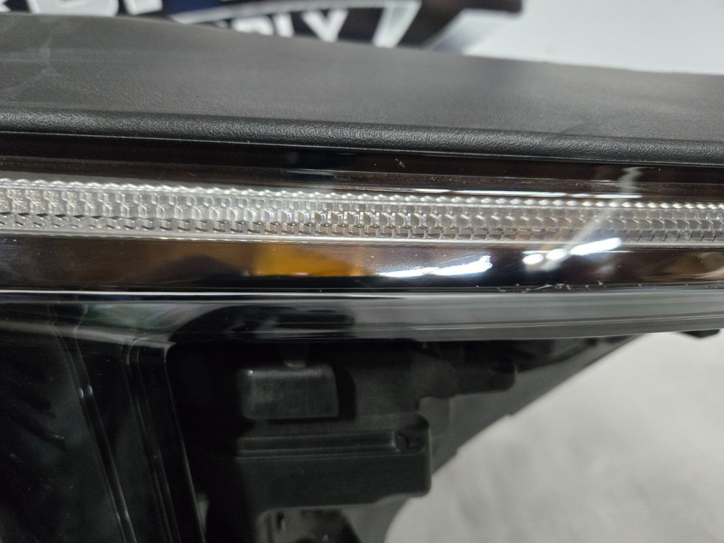 2024 2025 2026 Kia Sorento LED Projector Headlight Right RH OEM 92102-R5600