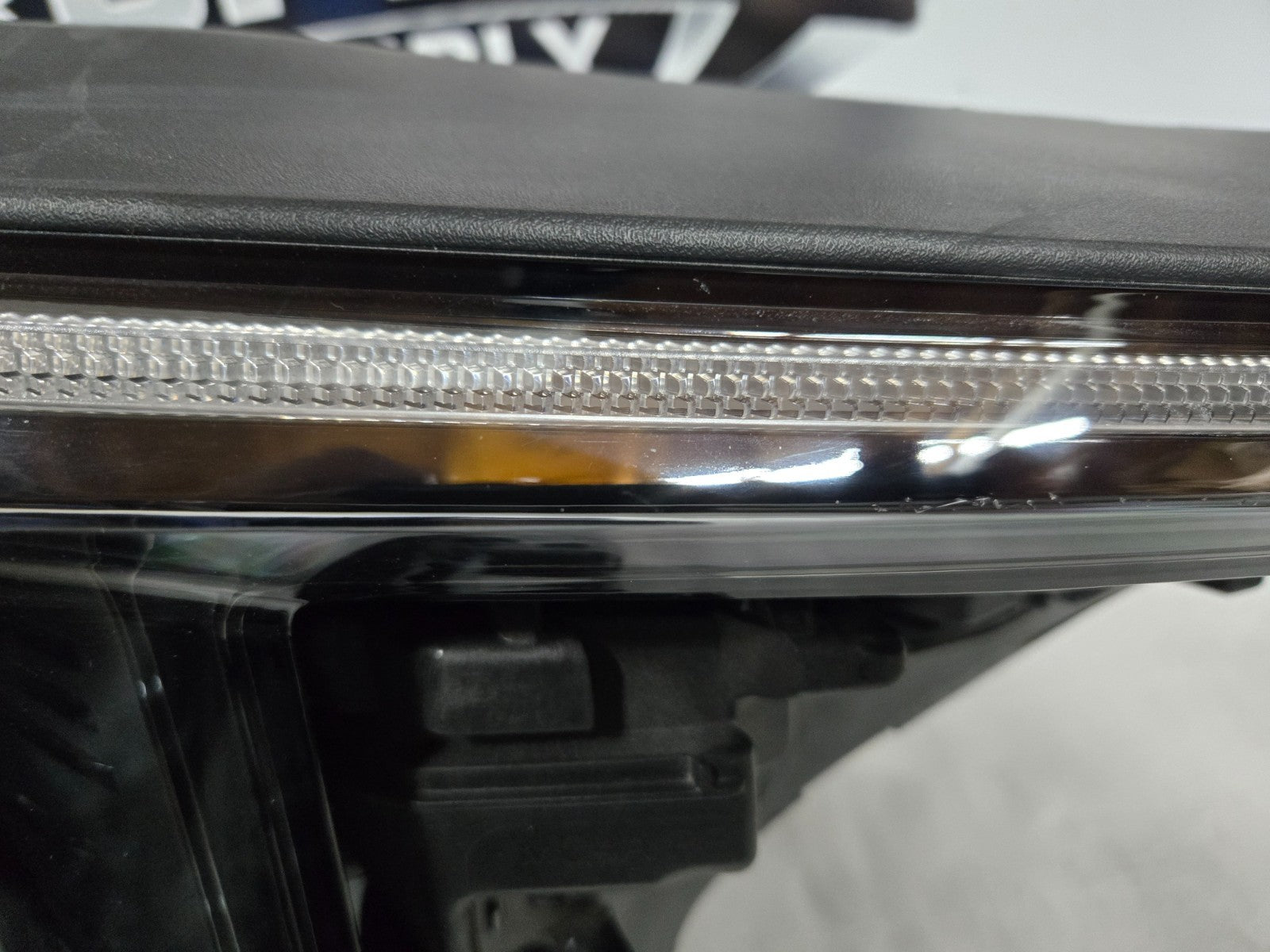 2024 2025 2026 Kia Sorento LED Projector Headlight Right RH OEM 92102-R5600