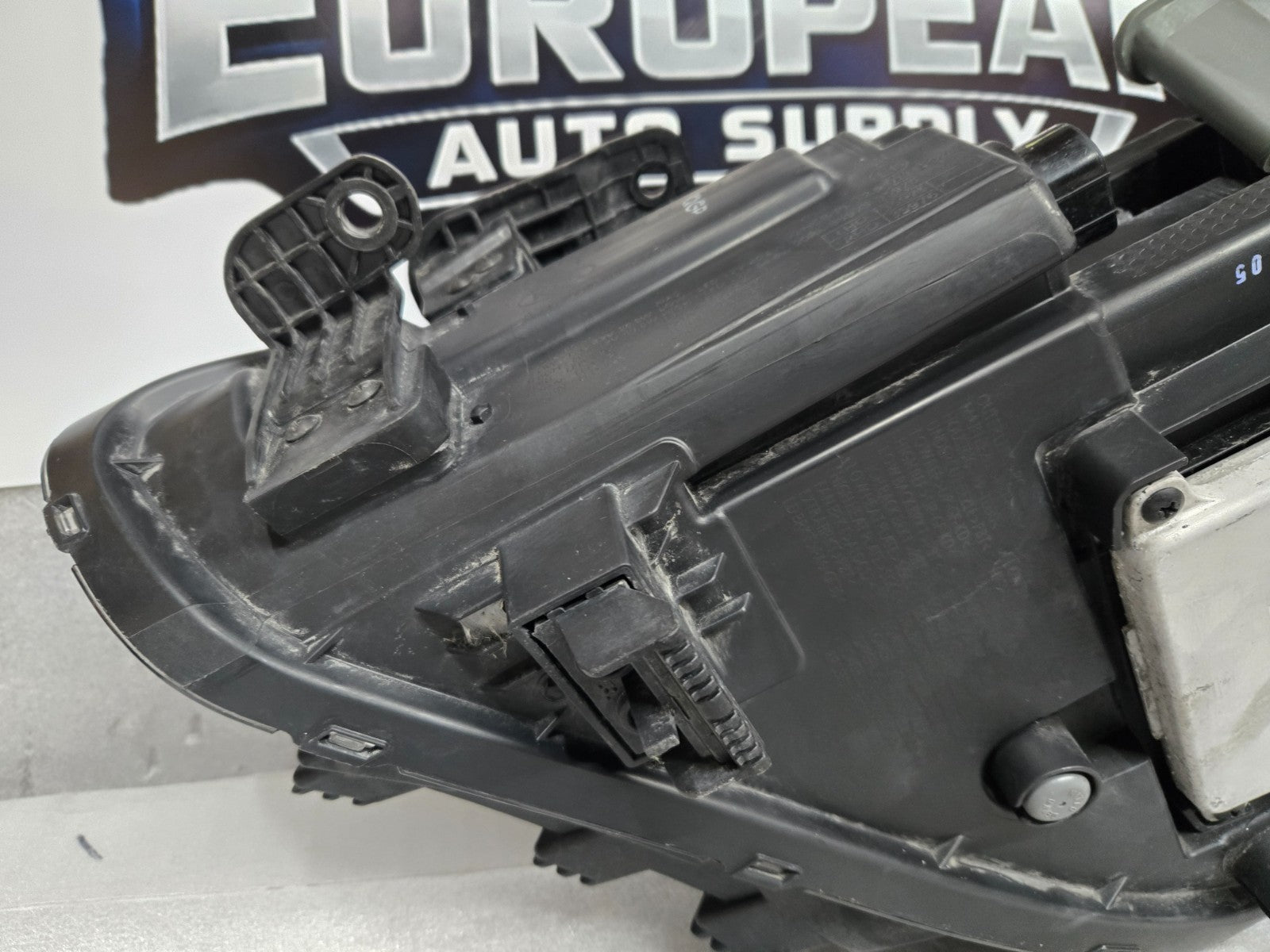 2018-2021 Kia Stinger Non-Adaptive LED Headlight RH Right Passenger OEM