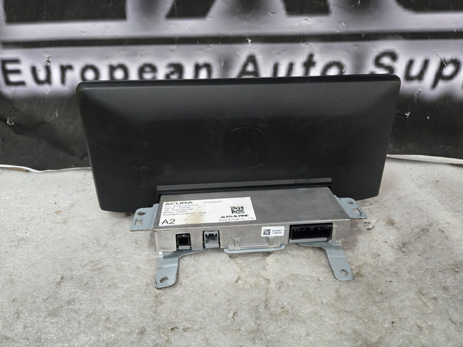 OEM ACURA RADIO NAVIGATION INFORMATION DISPLAY SCREEN GPS 8A700-TYA-A012-M1