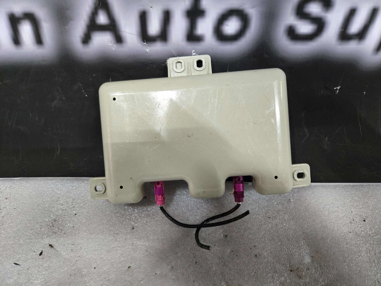 2012-2015 BMW 640I 650i M6 Multi Band Antenna Module Left Driver OEM