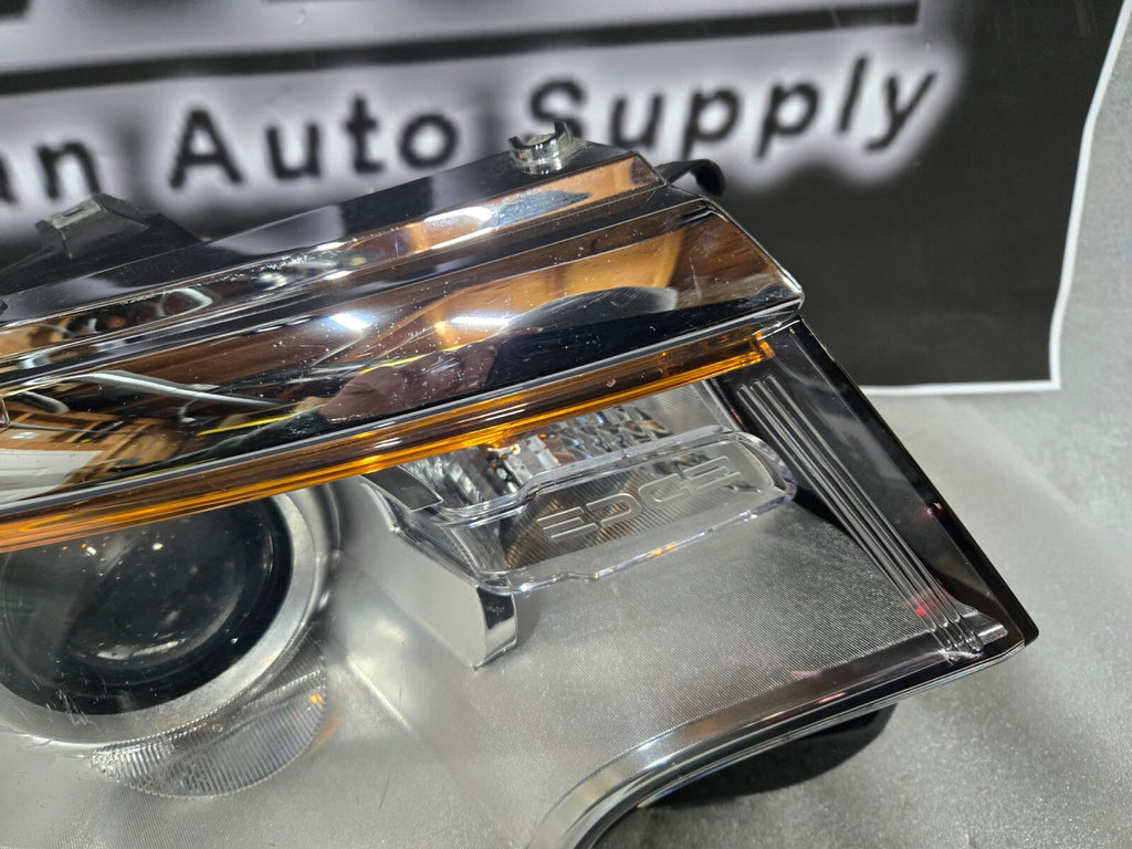 2011-2014 Ford Edge RH Passenger Right Side Halogen Headlight BT43-13005-AE OEM