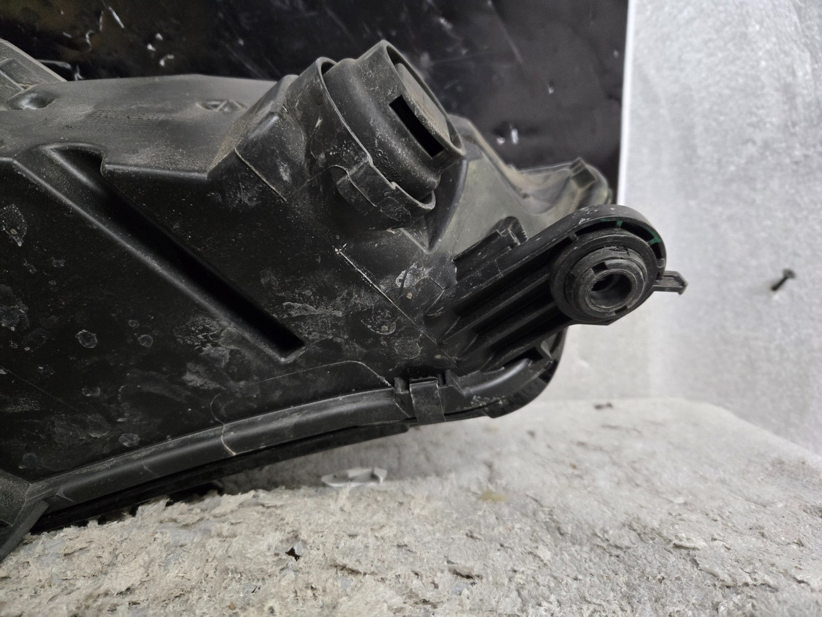 2017 - 2019 Audi A4 S4 Xenon HID HEADLIGHT Driver Left LH 8W0941005B OEM