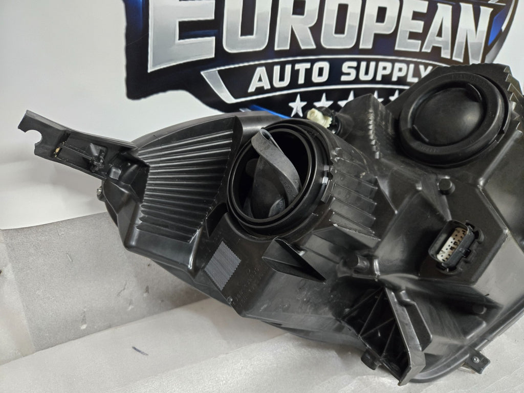 2020-2022 Ford Escape Left Driver Side Projector MID Halogen w/LED Headlight OEM