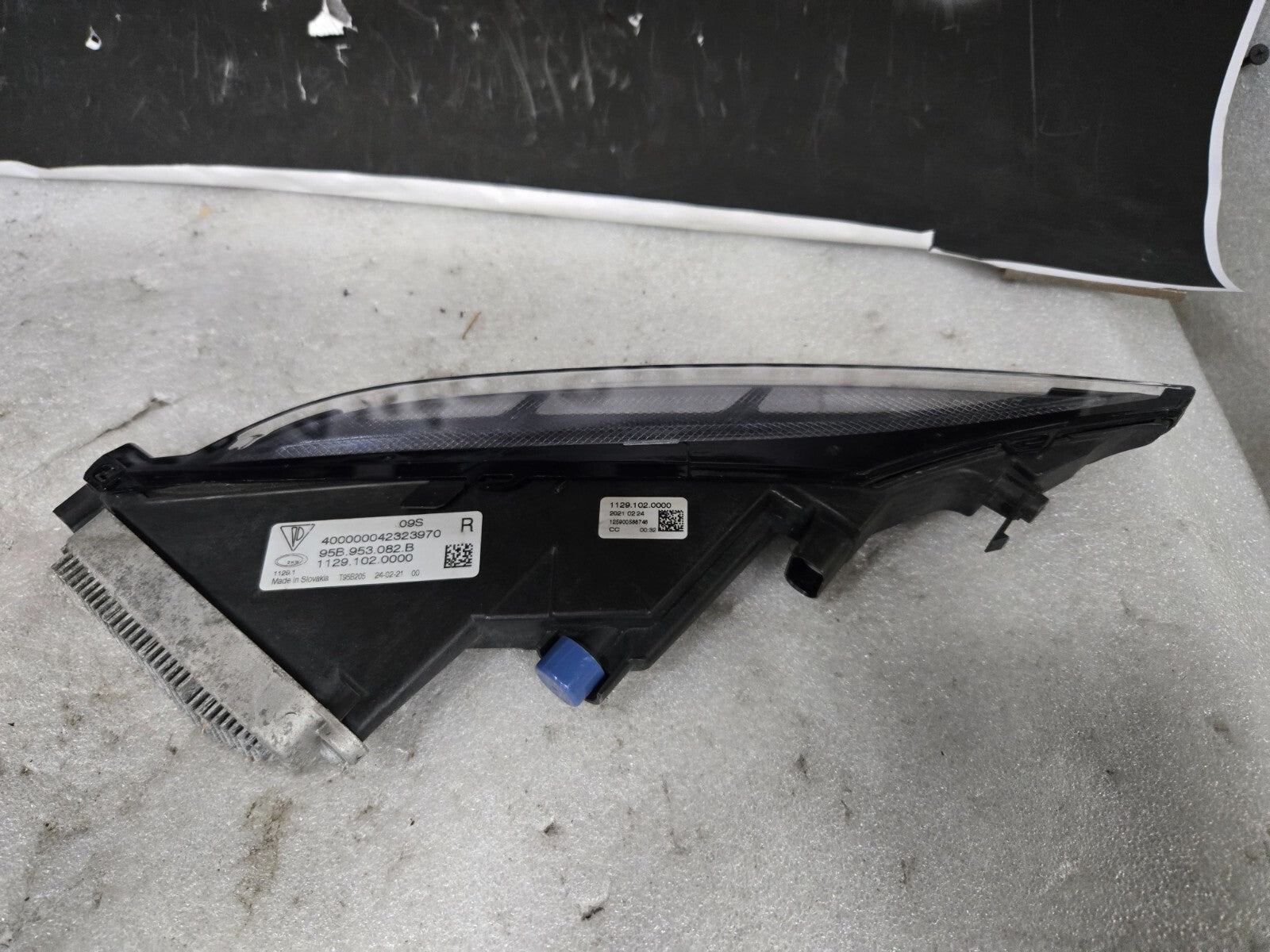 2019-2021 Porsche Macan Right Turn Signal Daytime Running Light OEM 95B953082B