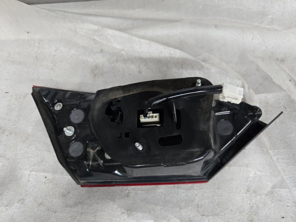 2021-2024 Toyota Camry LED Tail Light Right RH Passenger DECKLID MOUNTED OEM