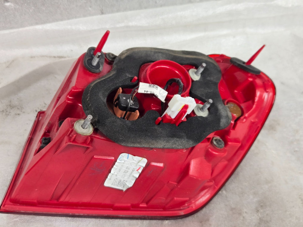 2021-2024 KIA K5 REAR LEFT DRIVER SIDE OUTER TAIL LIGHT TAILLIGHT LAMP 92401-L3