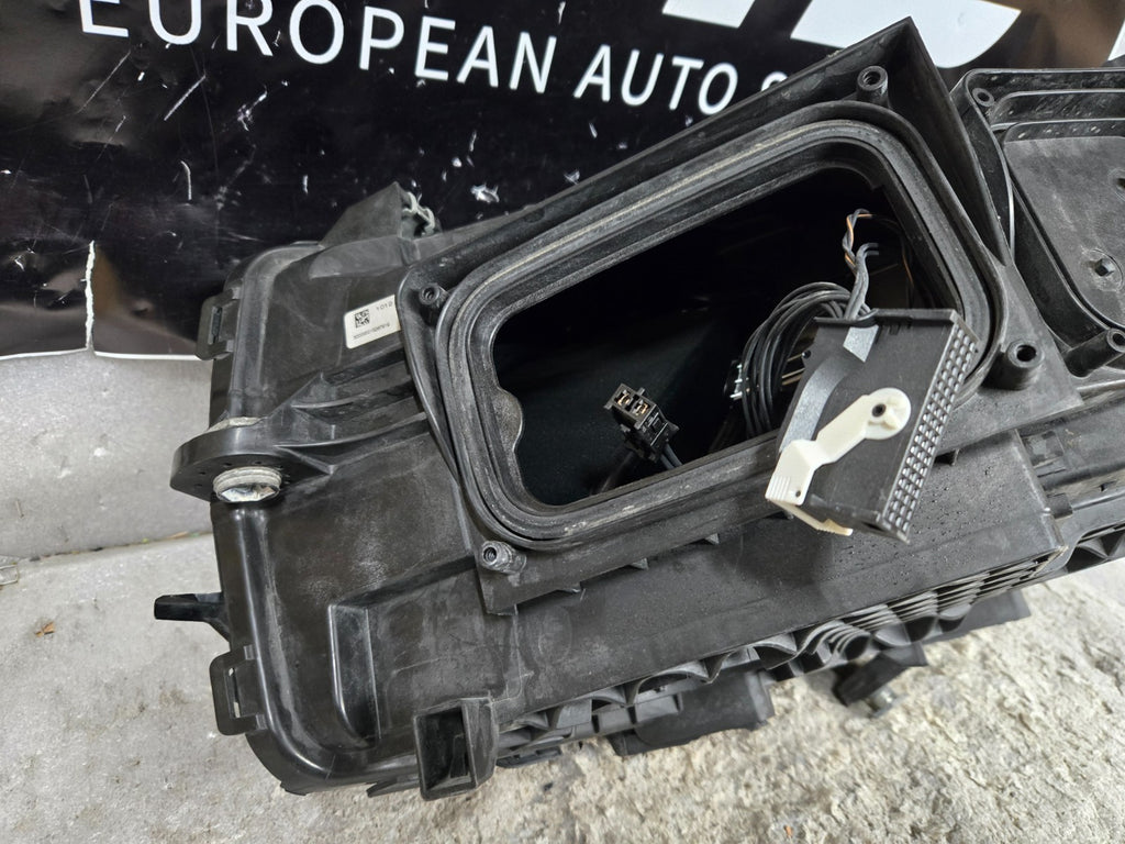 2016-2019 Mercedes Benz GLC GLC300 GLC43 Right RH LED Headlight OEM A2539065601