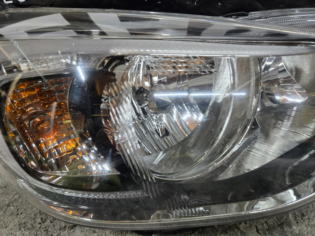 2012-2016 Subaru Crosstrek Halogen Right RH Headlight Assembly OEM 84001FJ320