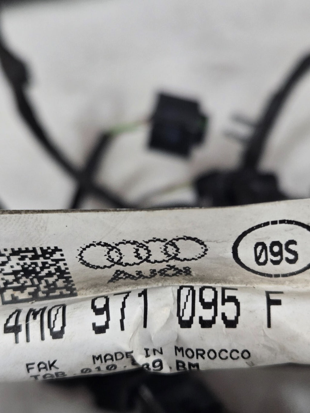 2017 AUDI Q7 FRONT PDC PARK DISTANCE SENSOR HARNESS w/ Sensors OEM 4M0971095F