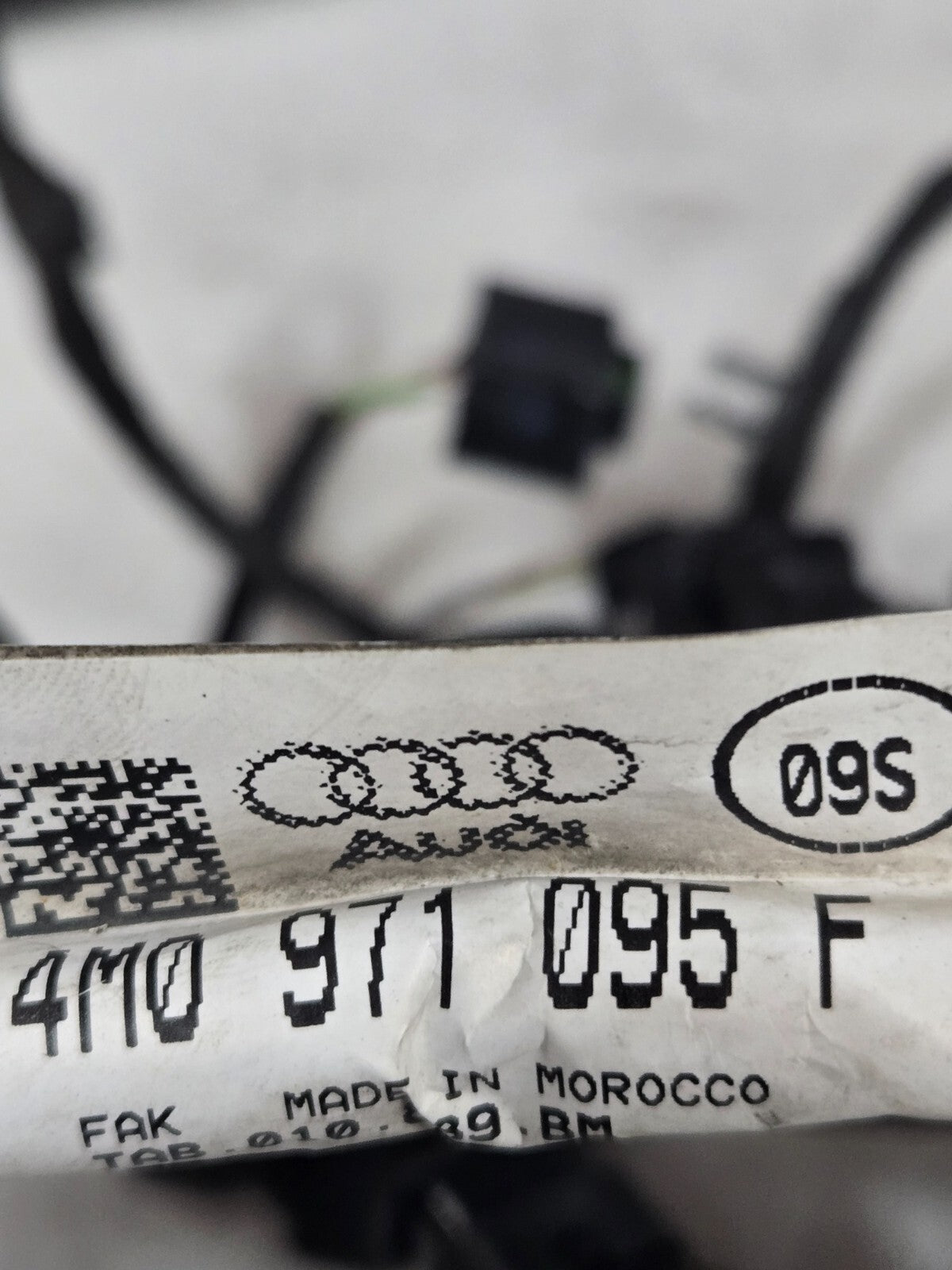 2017 AUDI Q7 FRONT PDC PARK DISTANCE SENSOR HARNESS w/ Sensors OEM 4M0971095F