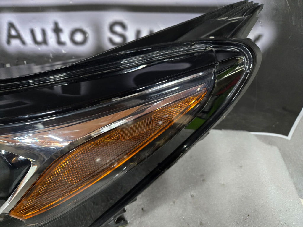2018 2019 2020 2021 Chevrolet Equinox Headlight Left LH Driver OEM Xenon HID