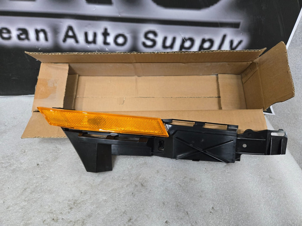 2006-2009 Ford Fusion New Passenger Side Front Bumper Cover Light AFTERMARKET