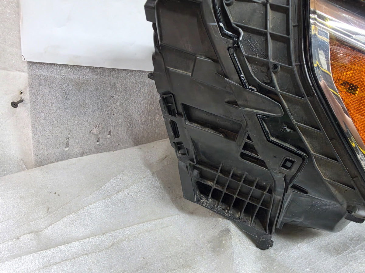 2019-2024 Audi Q3 Right RH Passenger LED Matrix Headlight OEM 83A941034B