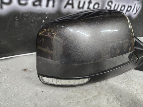2011-2018 Jeep Cherokee Front Right RH Passenger Side View Mirror E11026536 OEM
