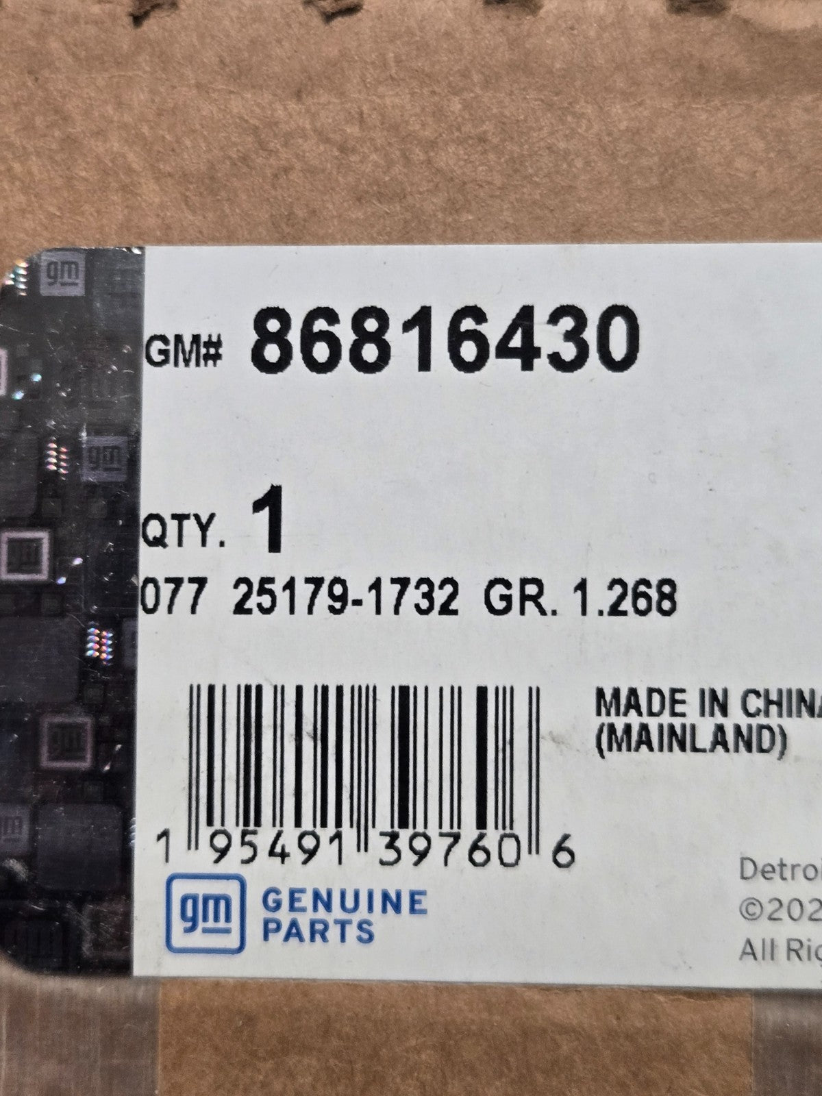 Genuine GM Outer Molding 86816430 NEW OEM