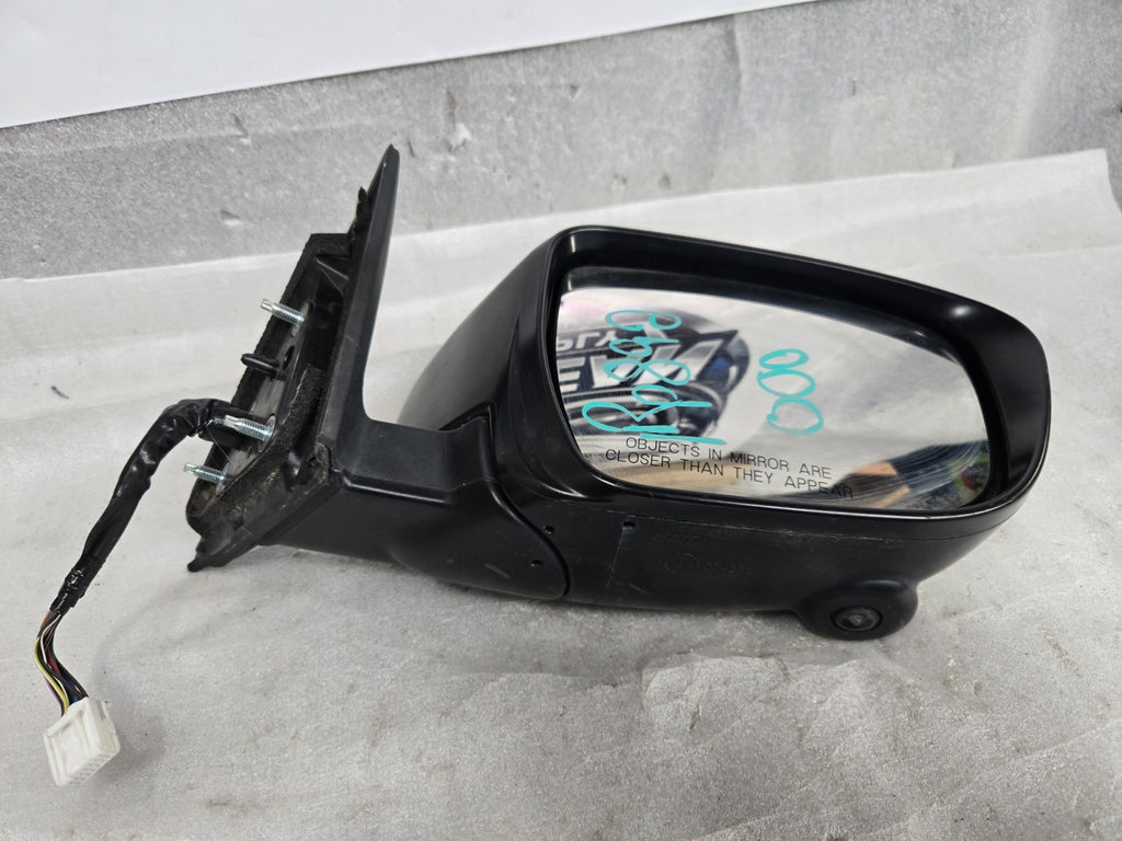 17-20 NISSAN ROGUE RIGHT RH SIDE VIEW DOOR MIRROR w/ CAMERA E4034237 WHITE