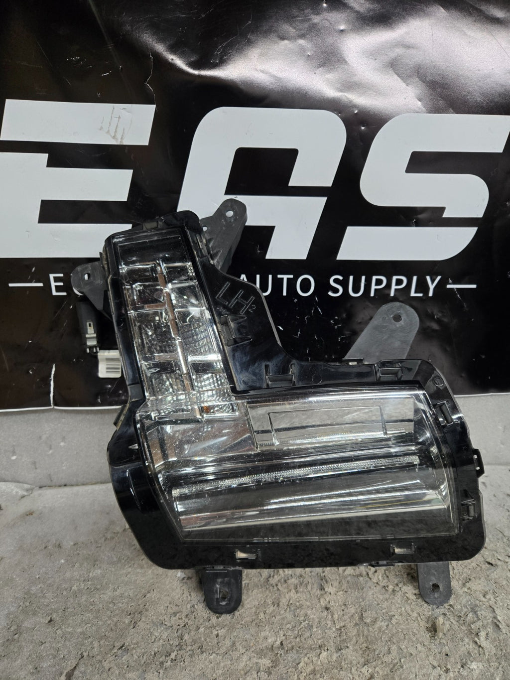 2015-2020 Cadillac Escalade LED Fog Light Left LH Driver Side OEM 84018690