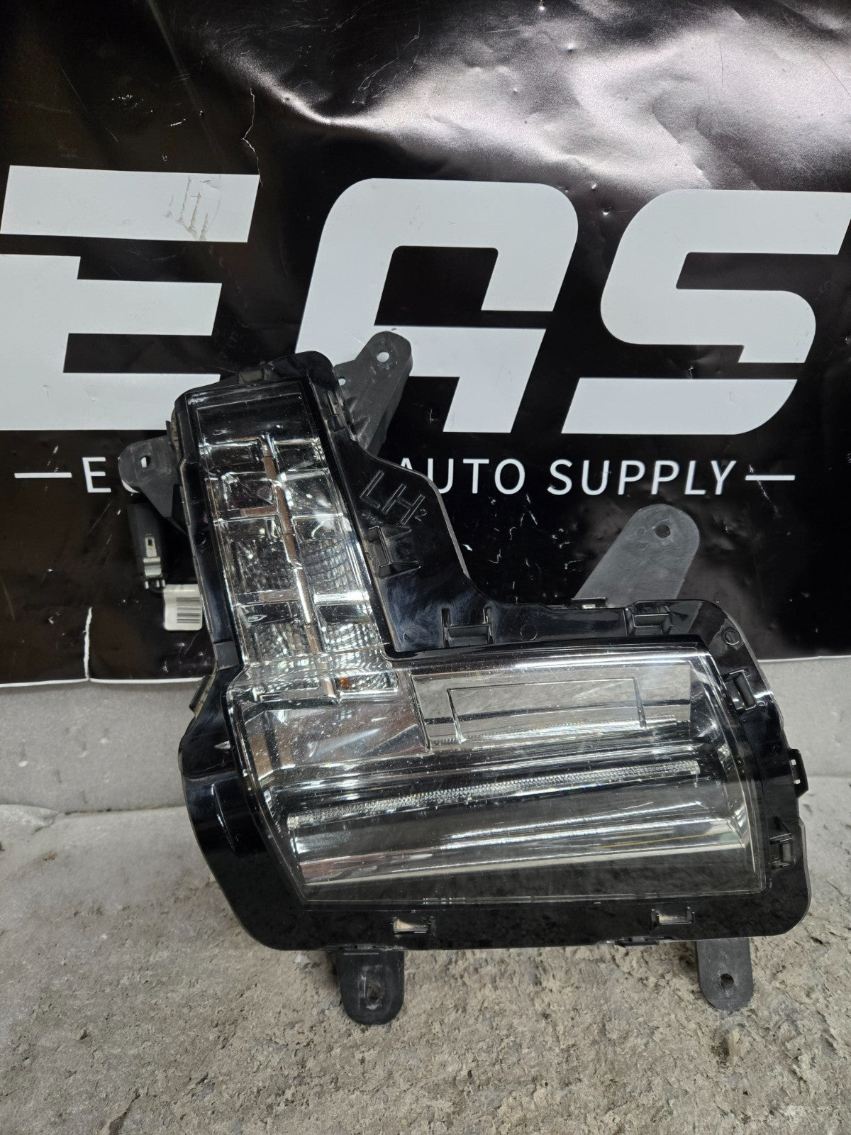 2015-2020 Cadillac Escalade LED Fog Light Left LH Driver Side OEM 84018690
