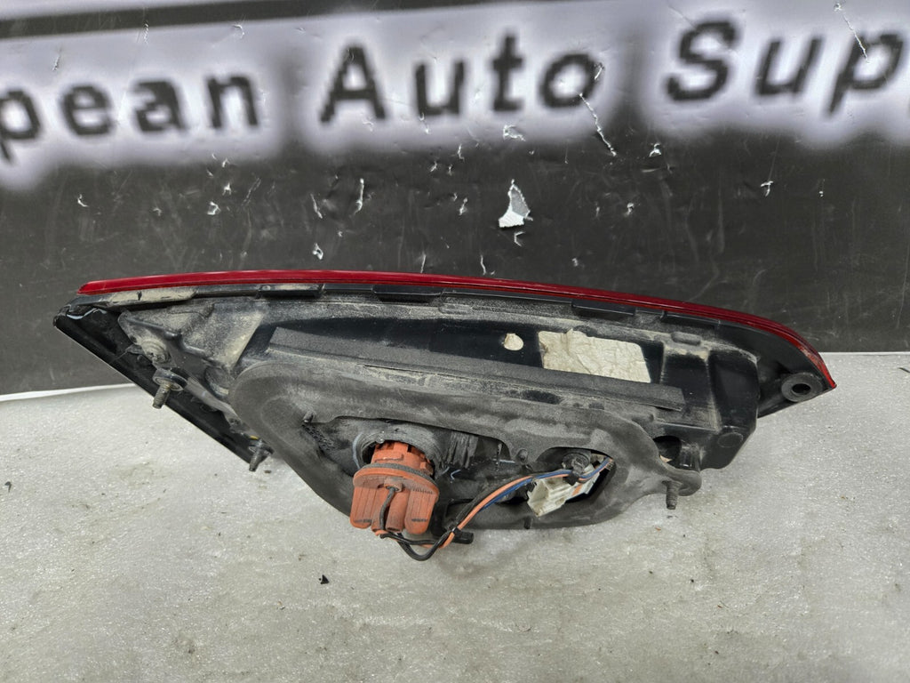2017-2018 Kia Forte Halogen Tail Light Inner Right RH Passenger OEM 92404-B0