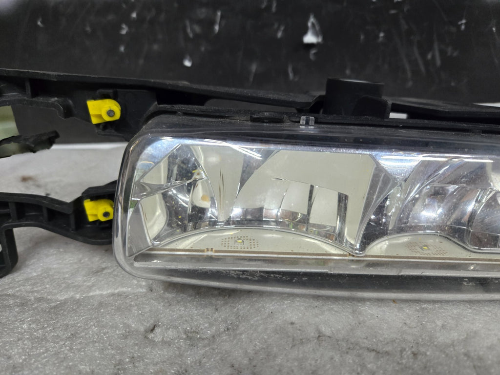 2013 - 2017 Land Rover Range Rover HSE Left Driver Fog Light OEM CK52-15201-AB