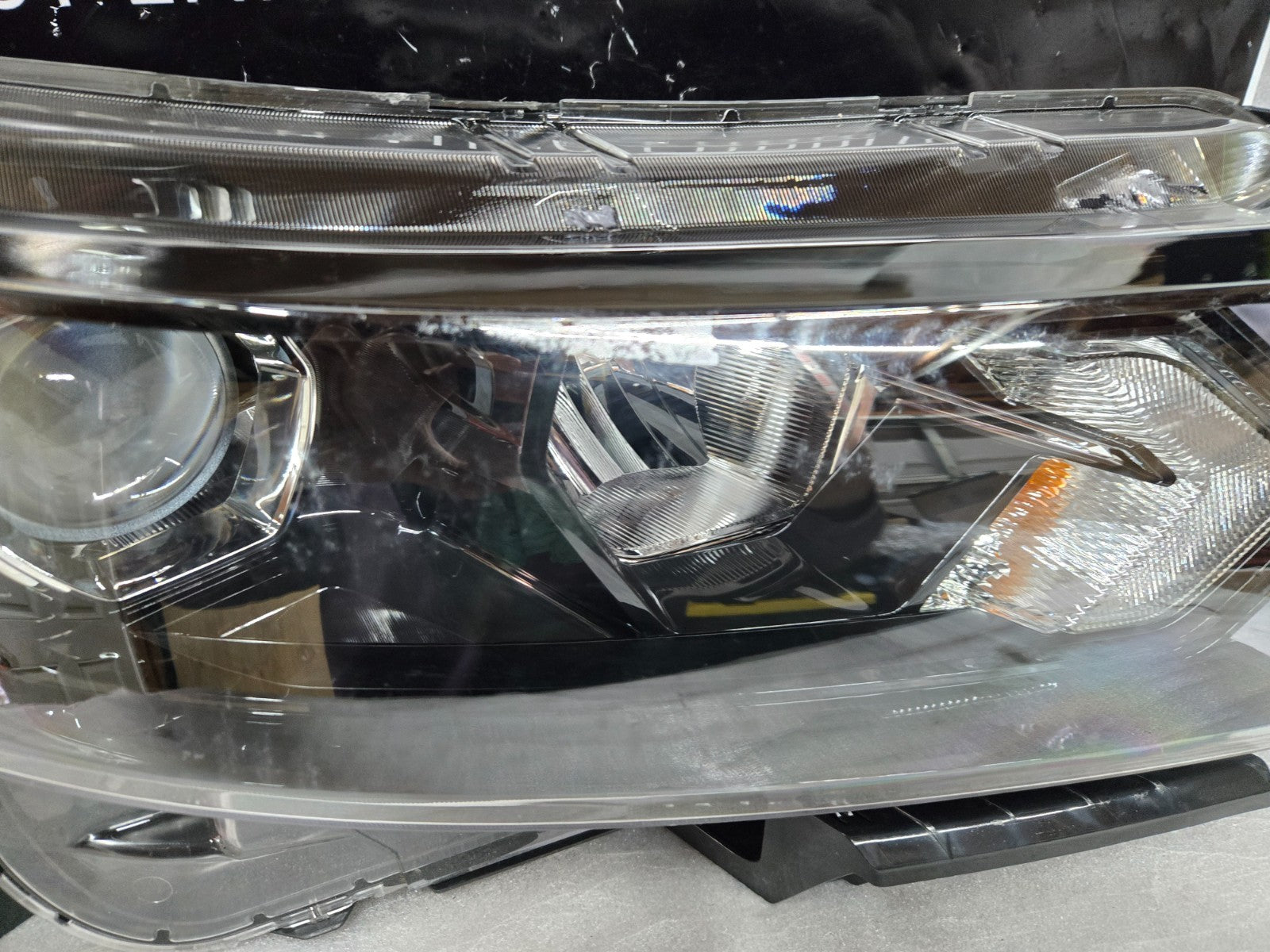 2020-2022 Nissan Rogue Sport Right RH Halogen DRL LED Headlight Assembly OEM
