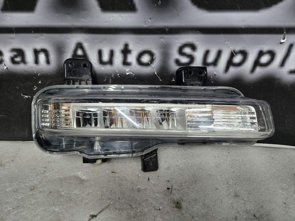 2020 2021 2022 2023 FORD EXPLORER RH Passenger Side Fog Light OEM 1NH94889822