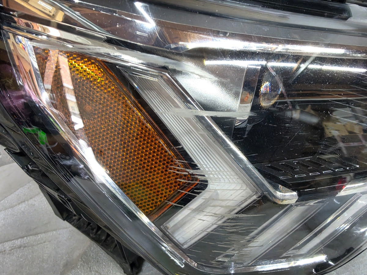 2019-2024 Audi Q3 Right RH Passenger LED Matrix Headlight OEM 83A941034B