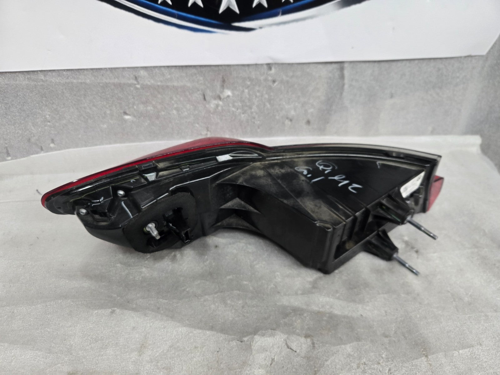 2019-2023 BMW X4 G02 REAR RH RIGHT PASSENGER OUTER QUARTER TAIL LIGHT LAMP OEM