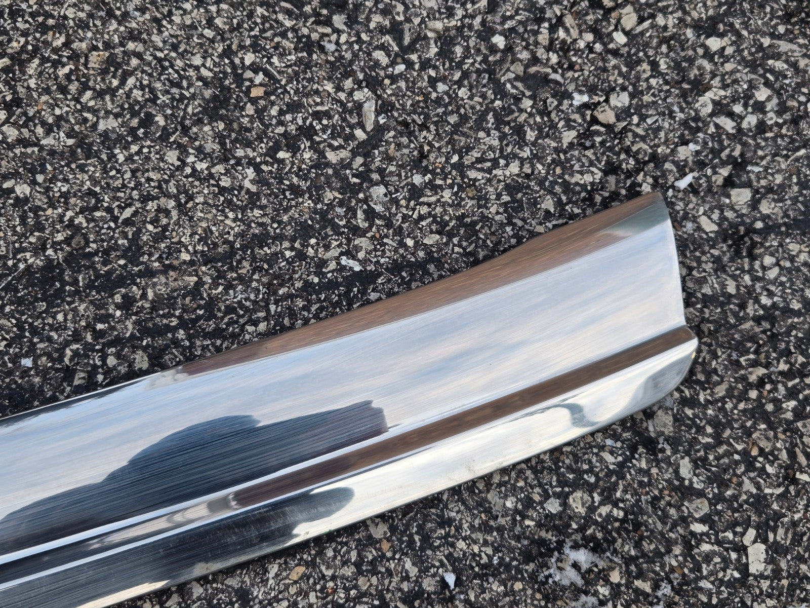 Rolls-Royce Phantom R11 Rear Bumper Upper Chrome Moulding Genuine 9850449 OEM