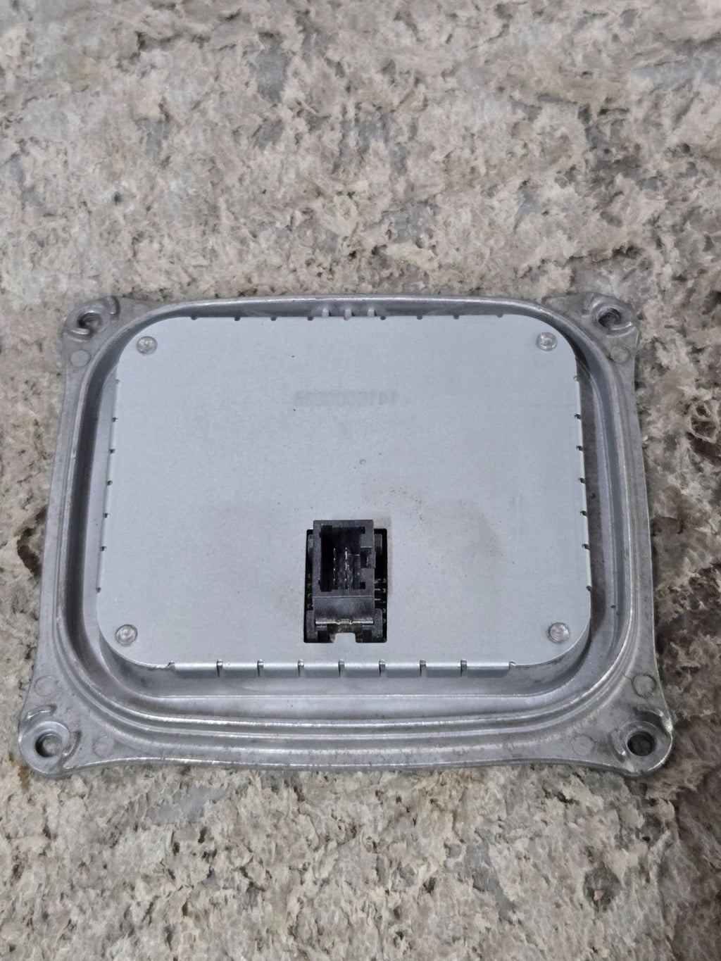 2017-2020 CHRYSLER PACIFICA OEM HEADLIGHT BALLAST MODULE 1-470-000-153-00