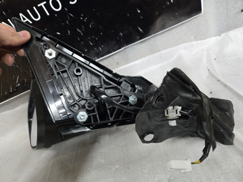 2018-2021 Honda Civic OEM Left LH Driver side view Mirror 76258-TEC-G02 COMPLETE