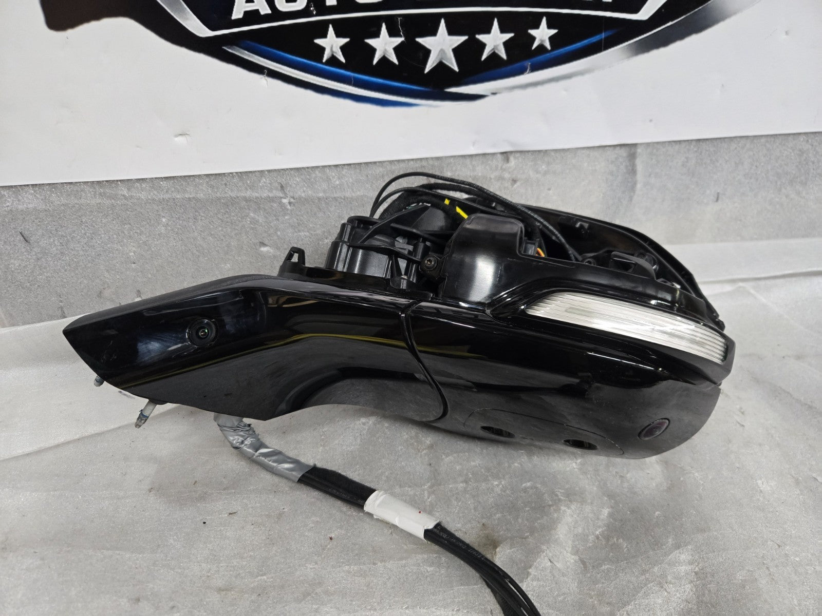2022 - 2024 Rivian R1T R1S Front Left Driver Side View Mirror OEM PT00516900-G