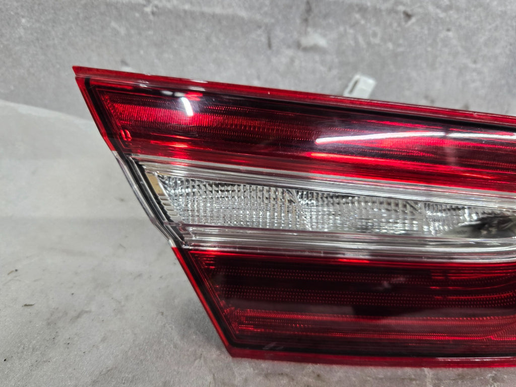 2021-2024 Toyota Camry LED Tail Light Left LH Driver DECKLID MOUNTED OEM