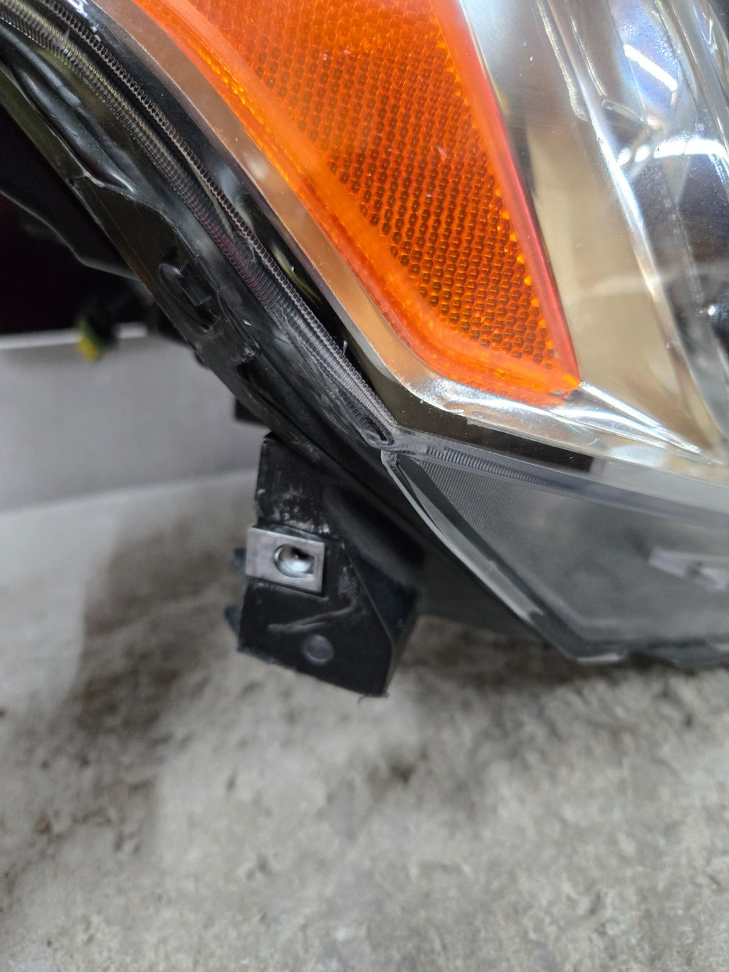 2018 2019 2020 2021 Chevrolet Traverse Headlight Xenon HID RH Right Side OEM
