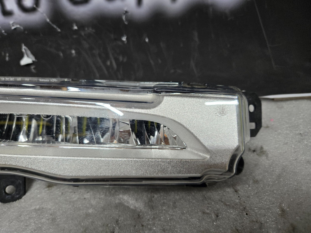 2019 2020 2021 BMW X5 Front Right Passenger RH OEM LED Fog Light 63177406366
