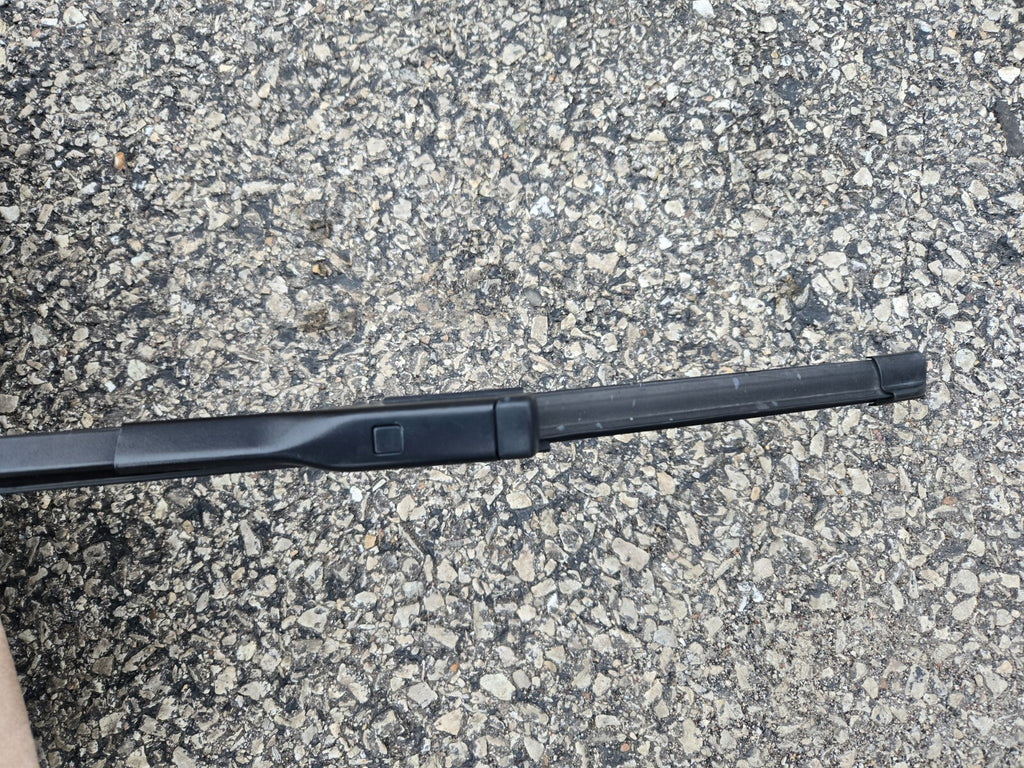 LAMBORGHINI HURACAN PASSENGER RIGHT WINDSHIELD WIPER ARM BLADE OEM 4T1955408A