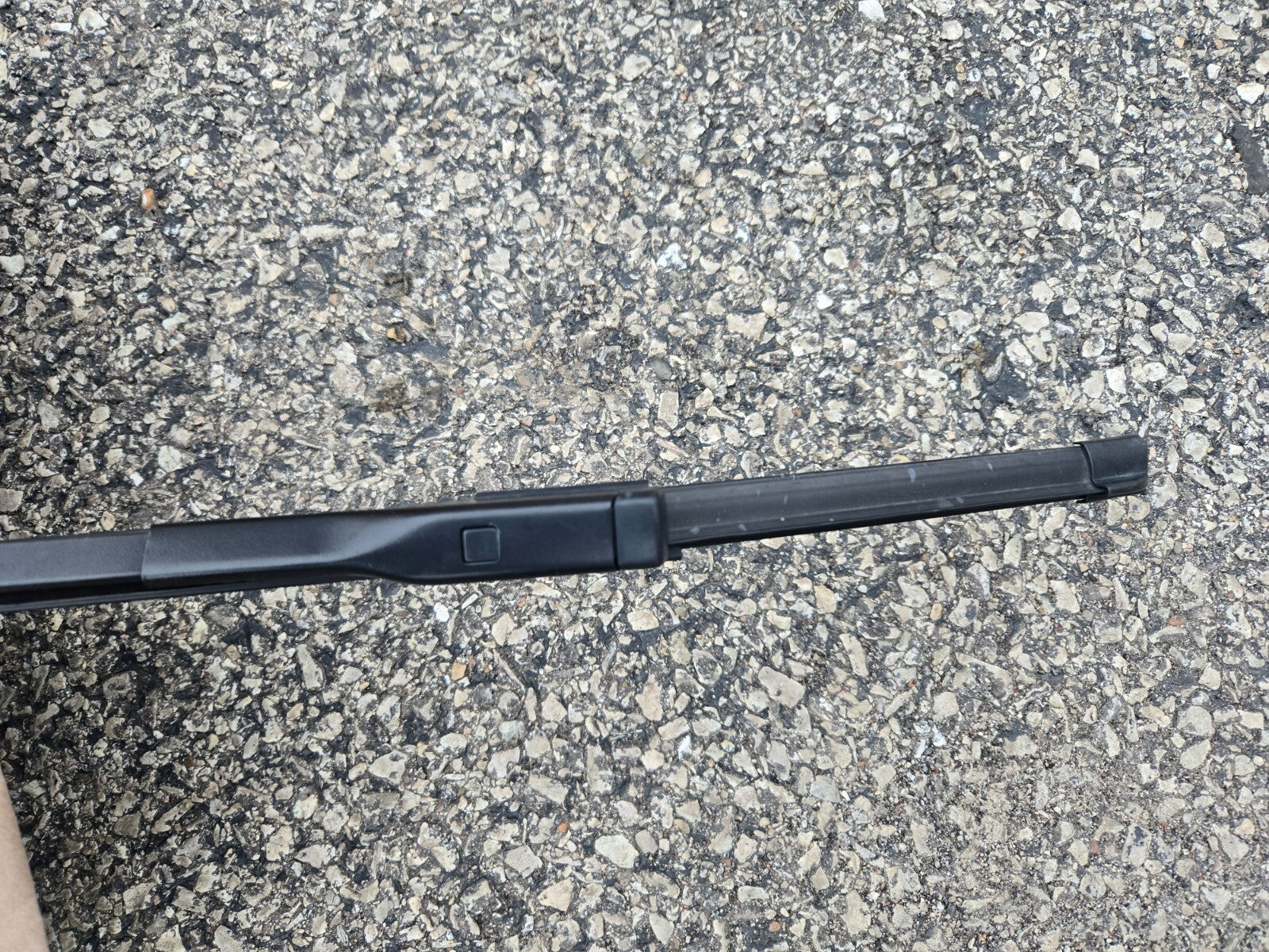 LAMBORGHINI HURACAN PASSENGER RIGHT WINDSHIELD WIPER ARM BLADE OEM 4T1955408A