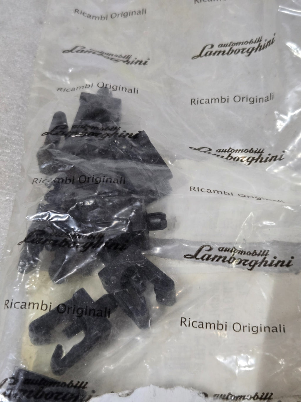 N90943501 - Audi/Lamborghini Air Suspension Compressor Line Brackets OEM x10