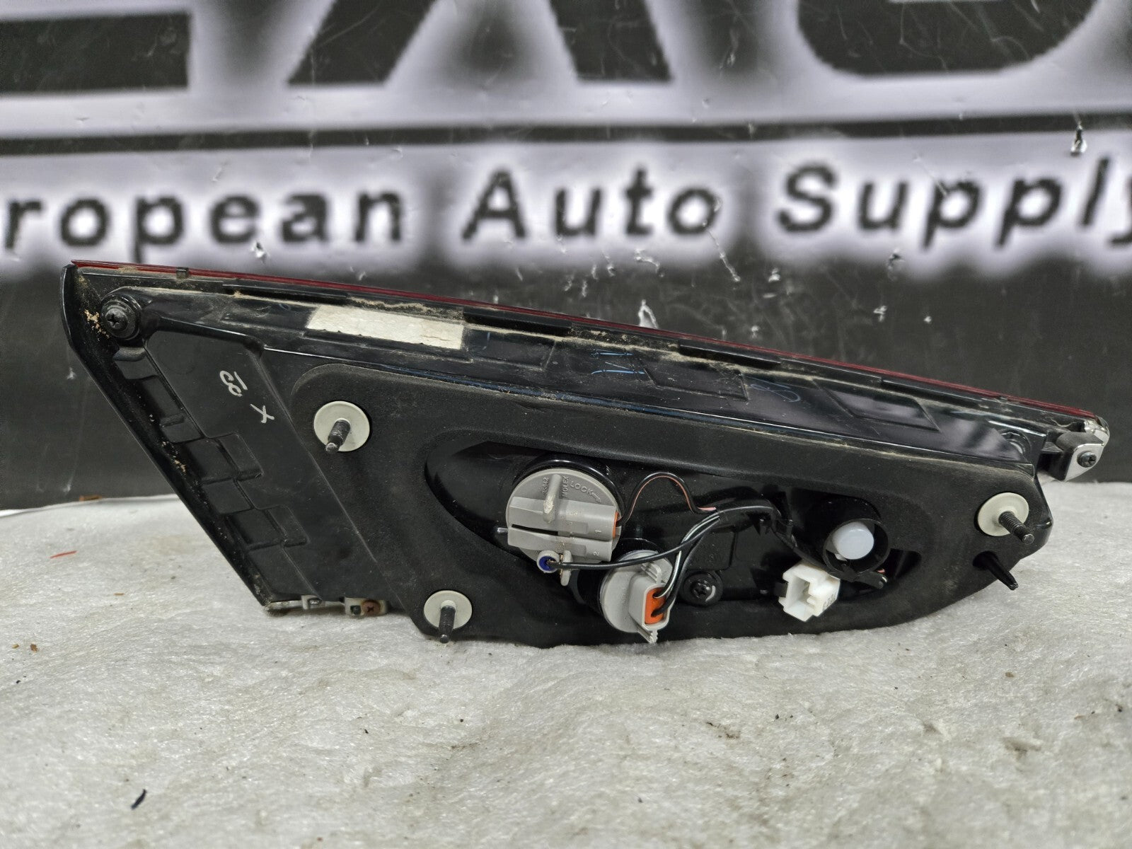 2018 2019 HYUNDAI SONATA PASSENGER RIGHT RH TAIL LIGHT LAMP OEM 92404-C2