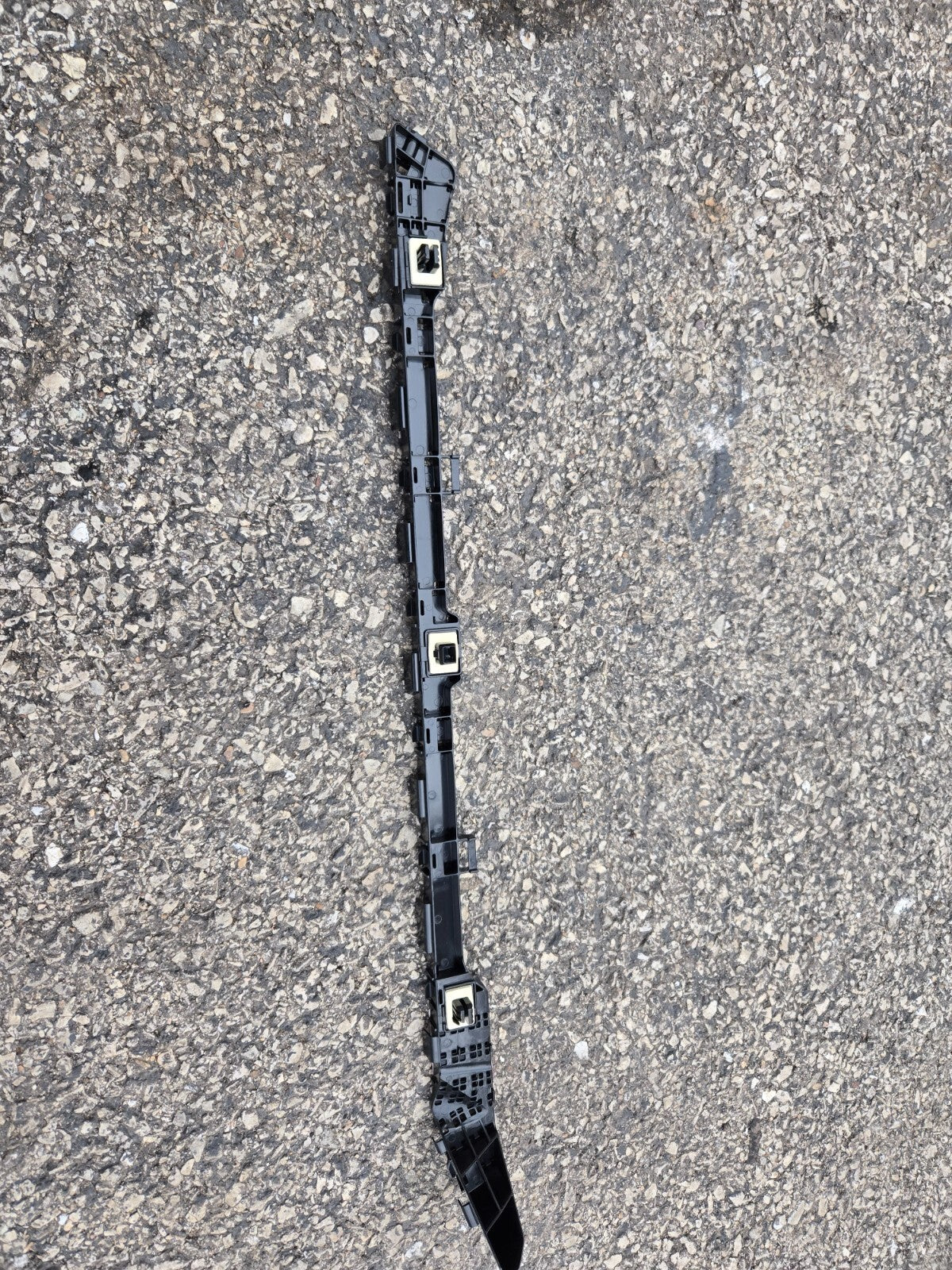 2013-2017 Honda Accord Left Bumper Cover Spacer Mount Bracket 71598-T2A-A01  OEM