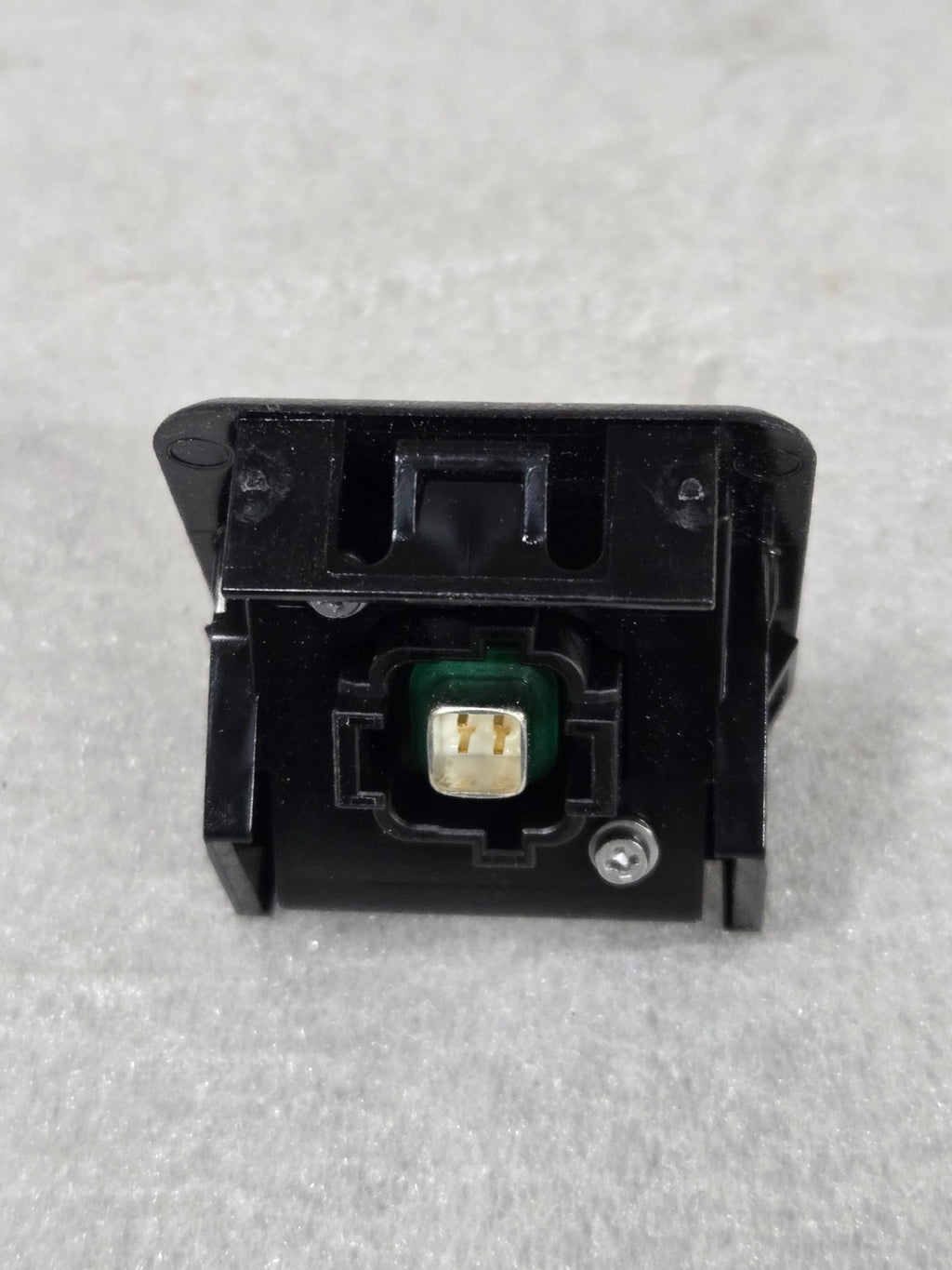 2019 - 2023 Mazda 3 Rear Backup Camera B0J8-67RC0 NEW OEM