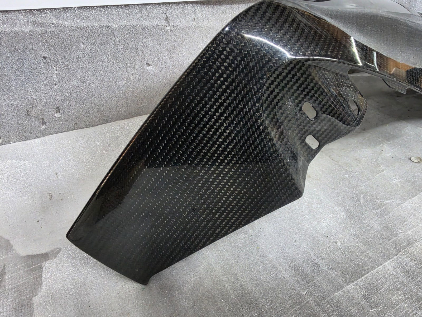 Lamborghini Urus Front Bumper LH Left 4ML807059A Carbon Lip Section OEM Genuine