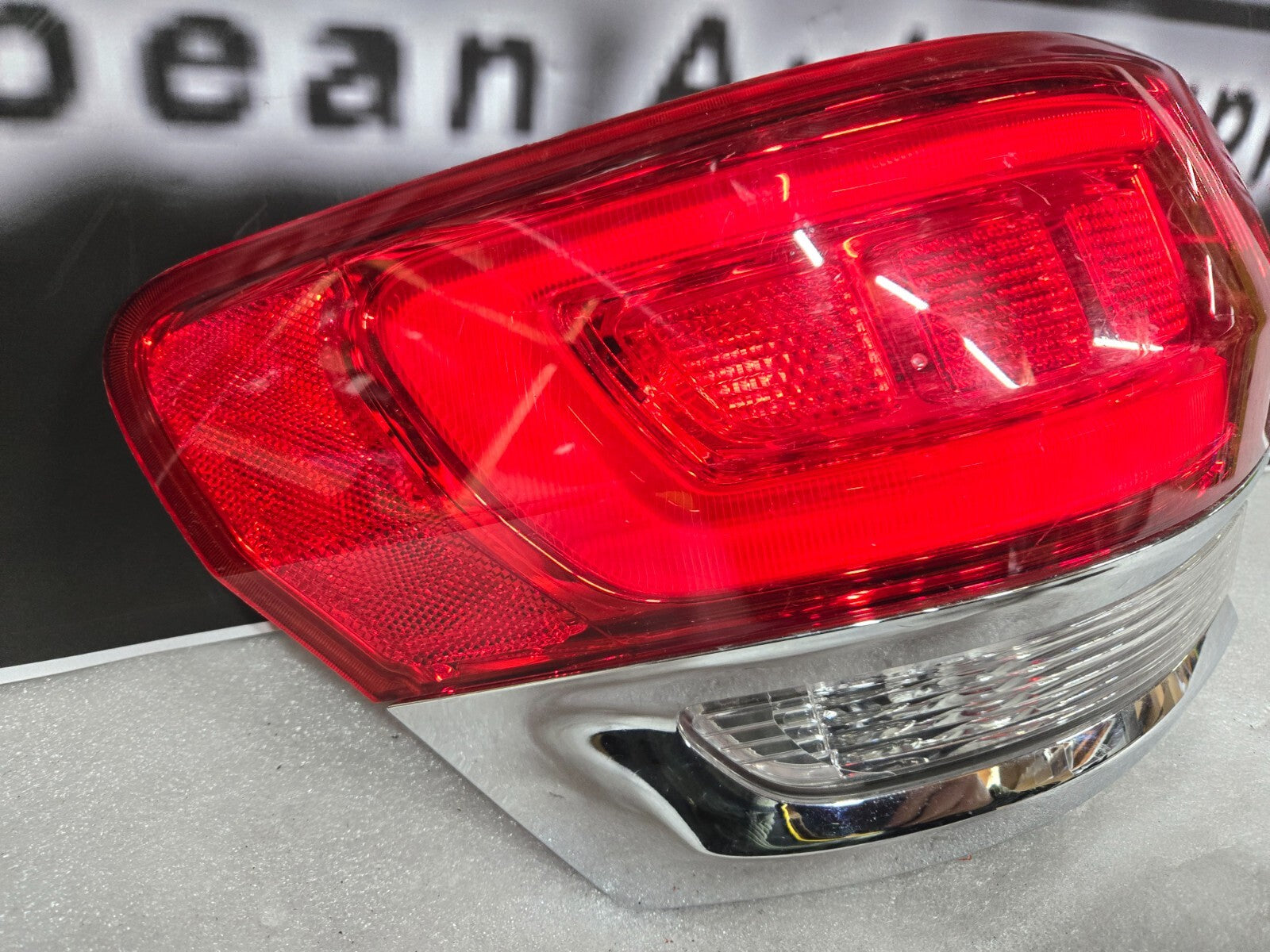 2014-2017 Jeep Grand Cherokee Rear Left Side Outer Taillight Tail Light OEM
