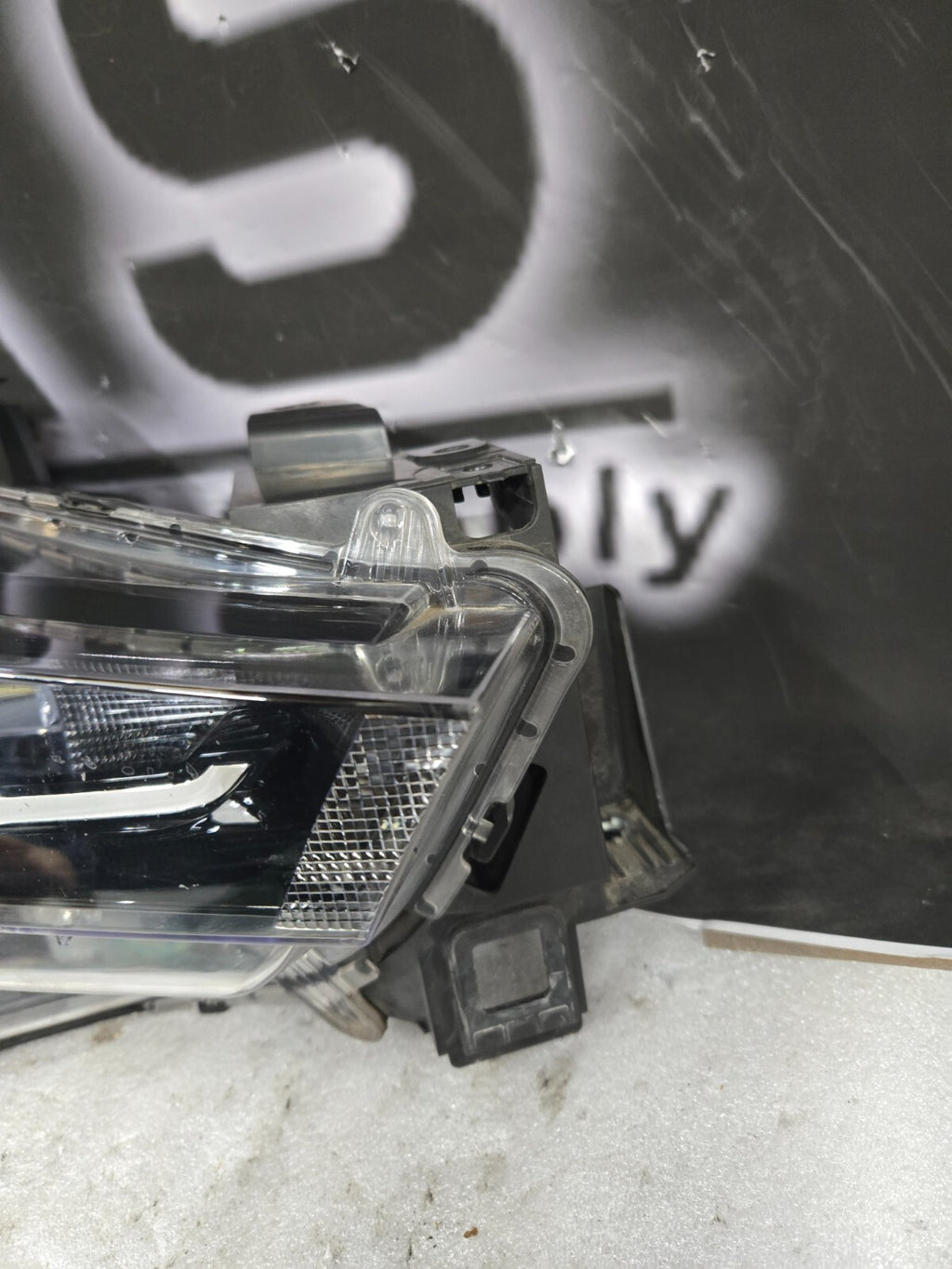 2022-2024 MAZDA CX-5 HEADLIGHT RIGHT PASSENGER SIDE LED NON AFS OEM KSD6-51030 