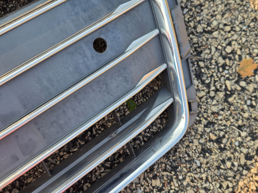 2018 2019 Audi A4 Sedan Grill 8W0853651 OEM