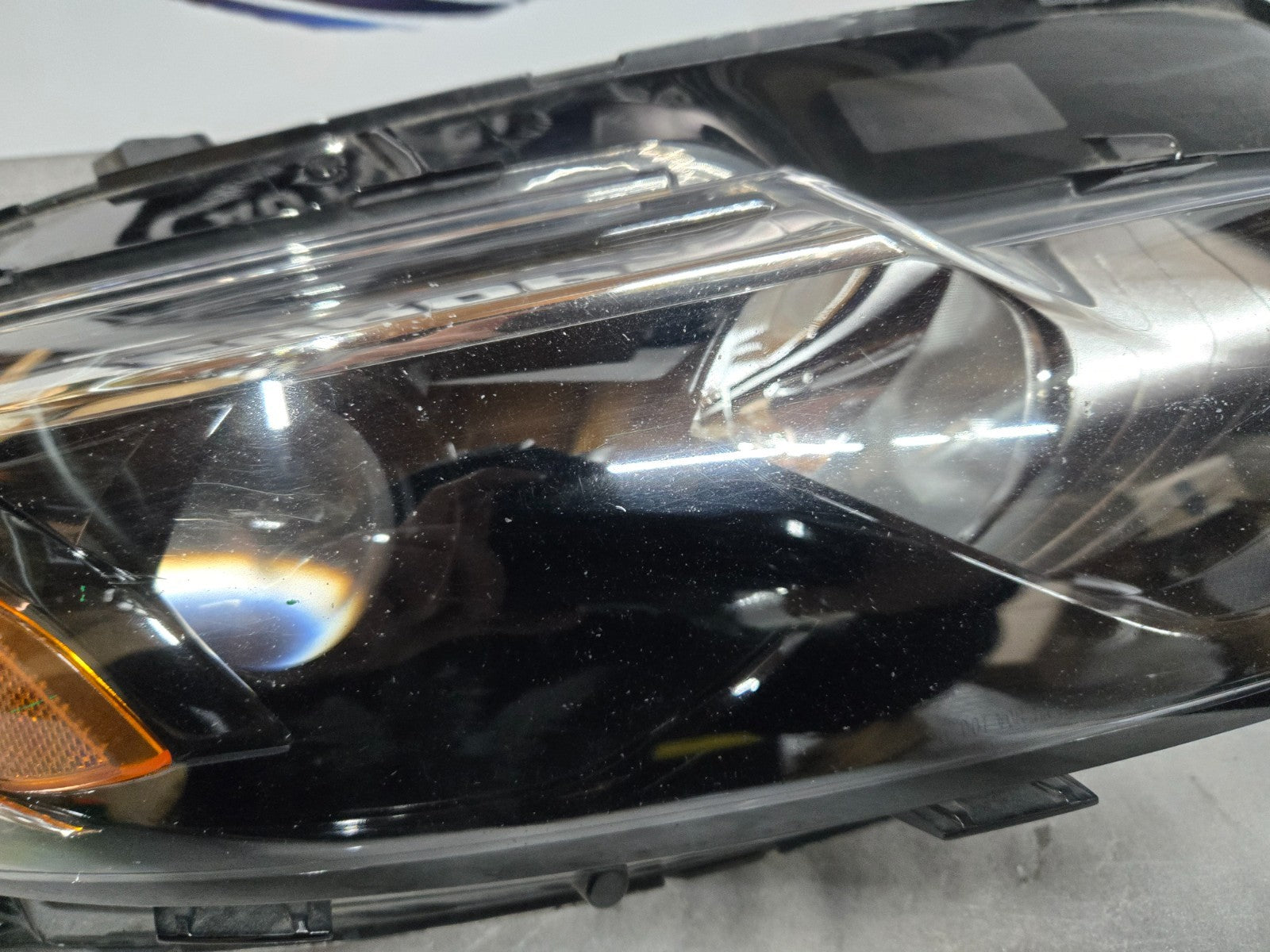 2019-2021 Chevrolet Malibu Right RH Passenger Halogen Headlight OEM 84680166