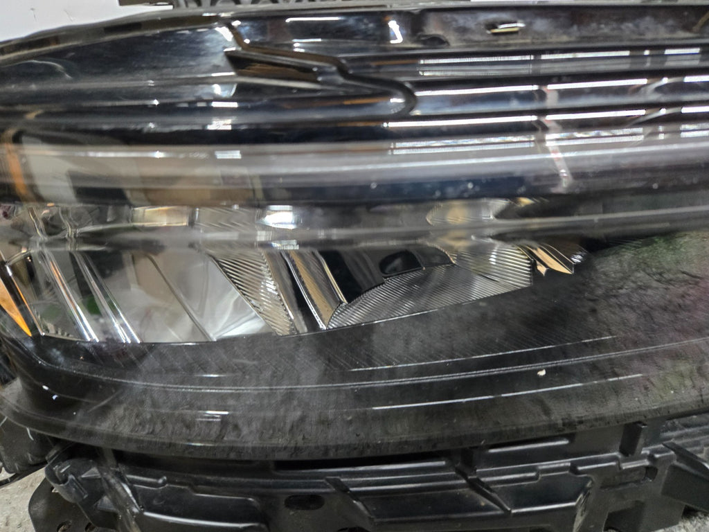 2021 2022 JEEP GRAND CHEROKEE FRONT RIGHT PASSENGER SIDE LED HEADLIGHT OEM
