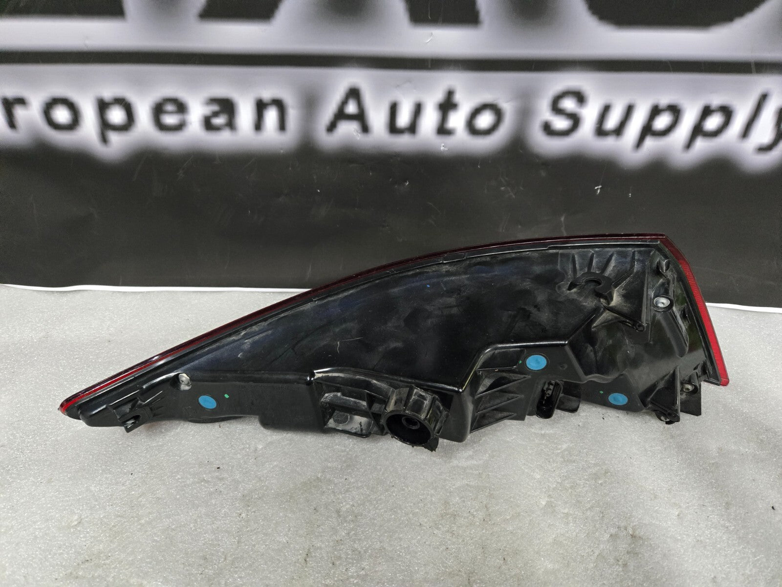 2017-2023 Alfa Romeo Giulia Right RH Passenger Rear Tail Light OEM 20690208