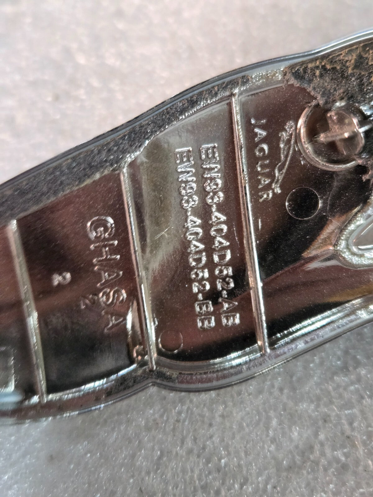 14-19 Jaguar XJ X351 3.0L Rear Trunk Emblem Logo Badge EW93-404D52-AB OEM